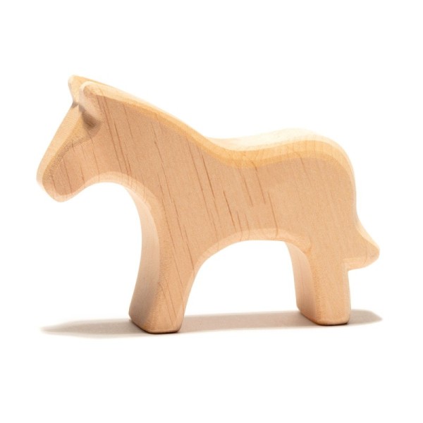 Cavallo in legno naturale