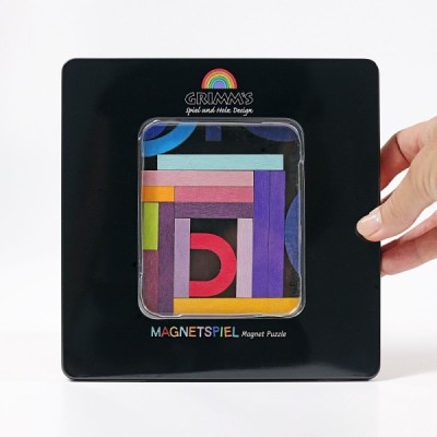 Alphabet magnetic game