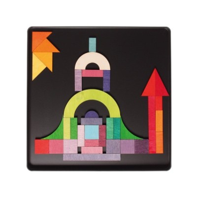 Geo-graphic magnetic game